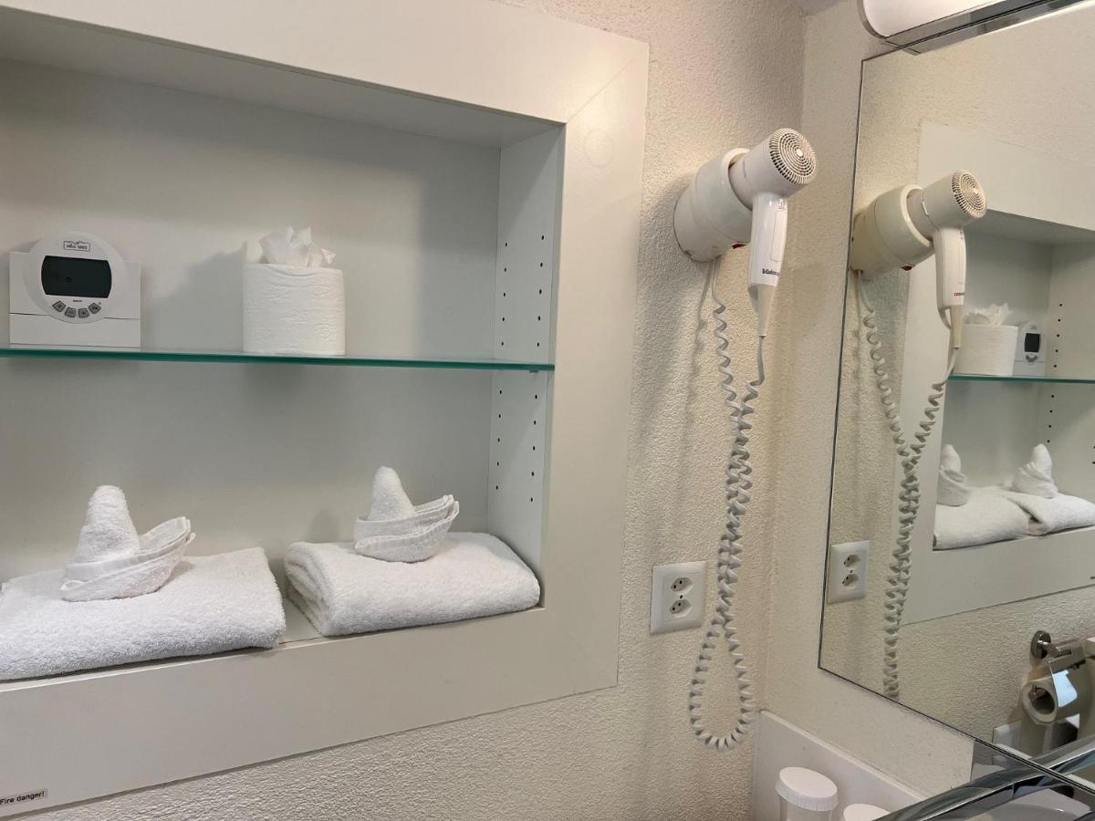 Hotel Felmis Self Check-In 霍尔夫 外观 照片