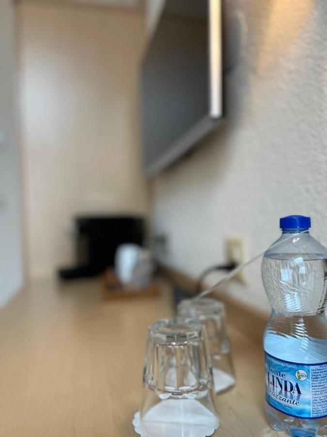 Hotel Felmis Self Check-In 霍尔夫 外观 照片